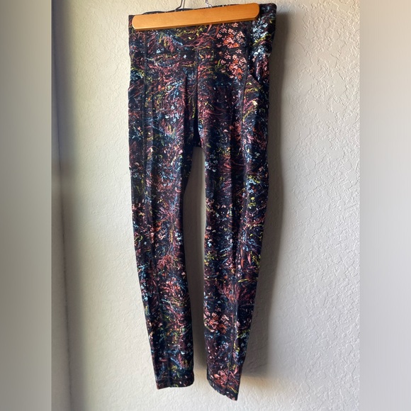 Lululemon Invigorate High-Rise Tight 25" Topography Multi, Size 6 - Picture 4 of 9